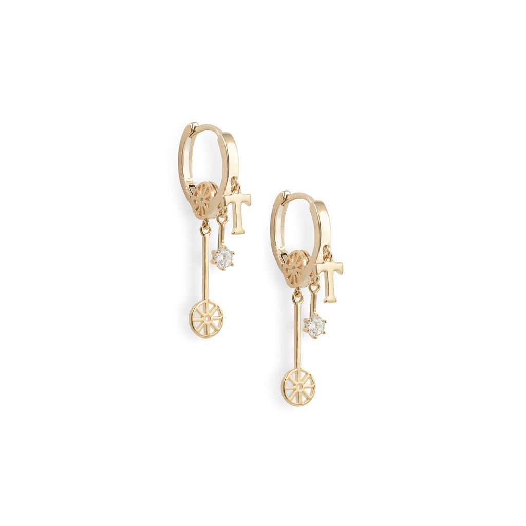 Arete con raqueta colgante, chapa de oro 18k.